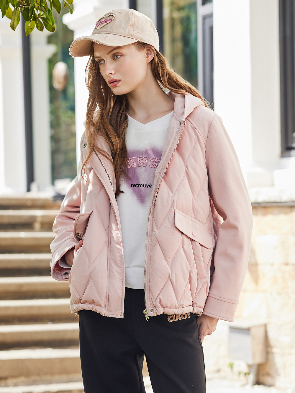 abito愛心電繡字母上衣