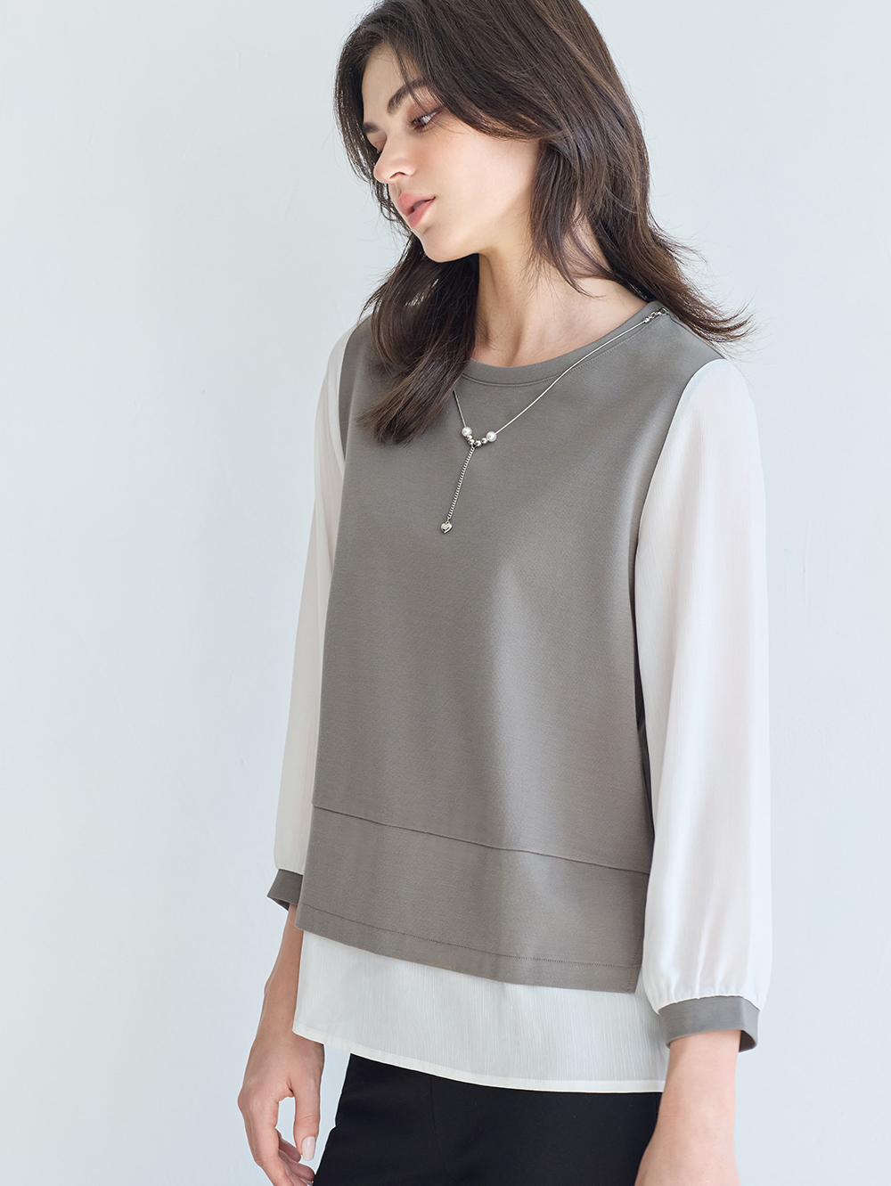 JOAN鍊飾雪紡拼接彈性上衣