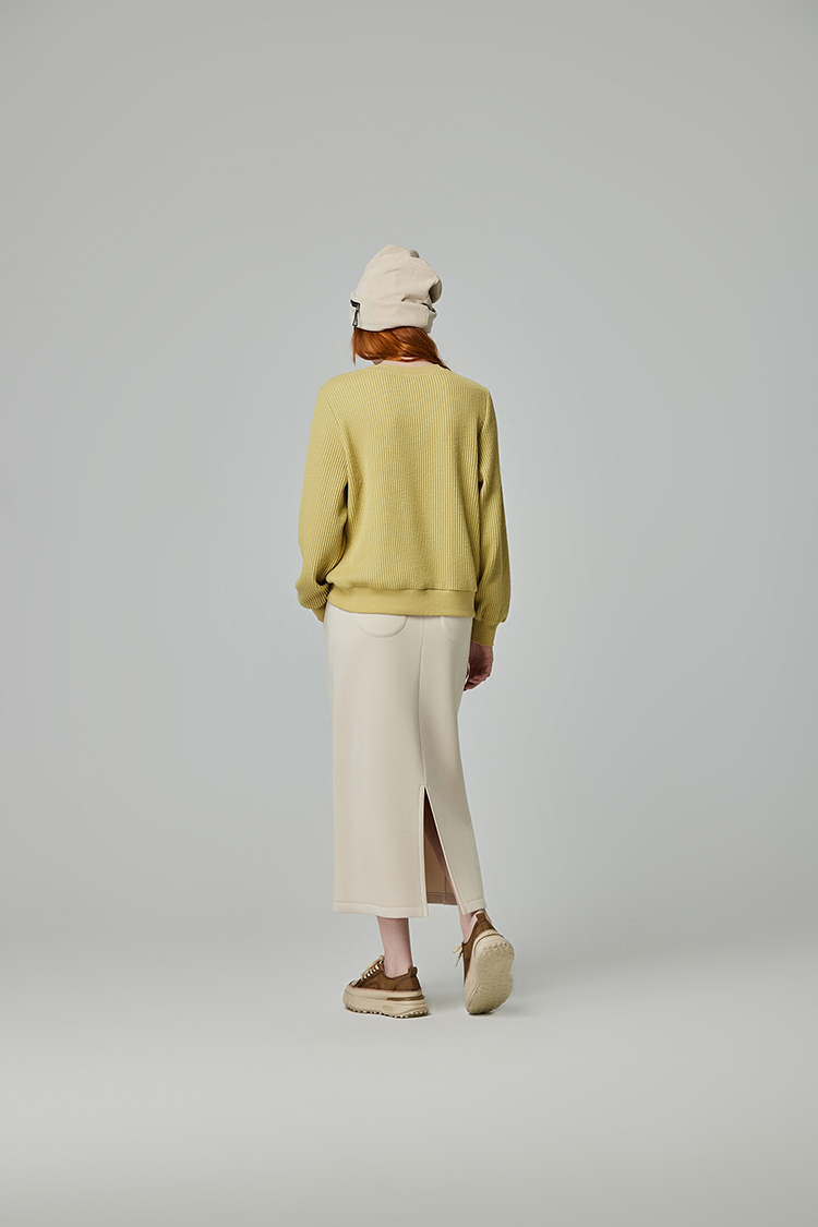 abito休閒字樣刺繡上衣