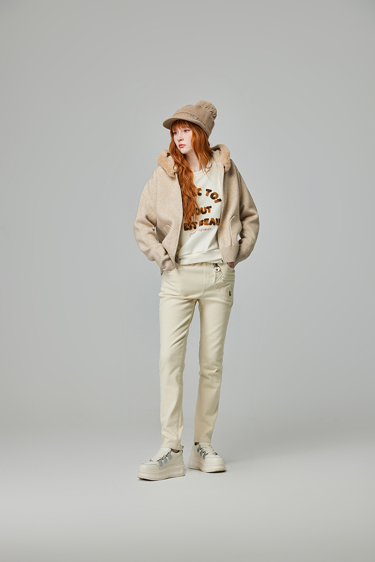 abito可愛立體字樣上衣