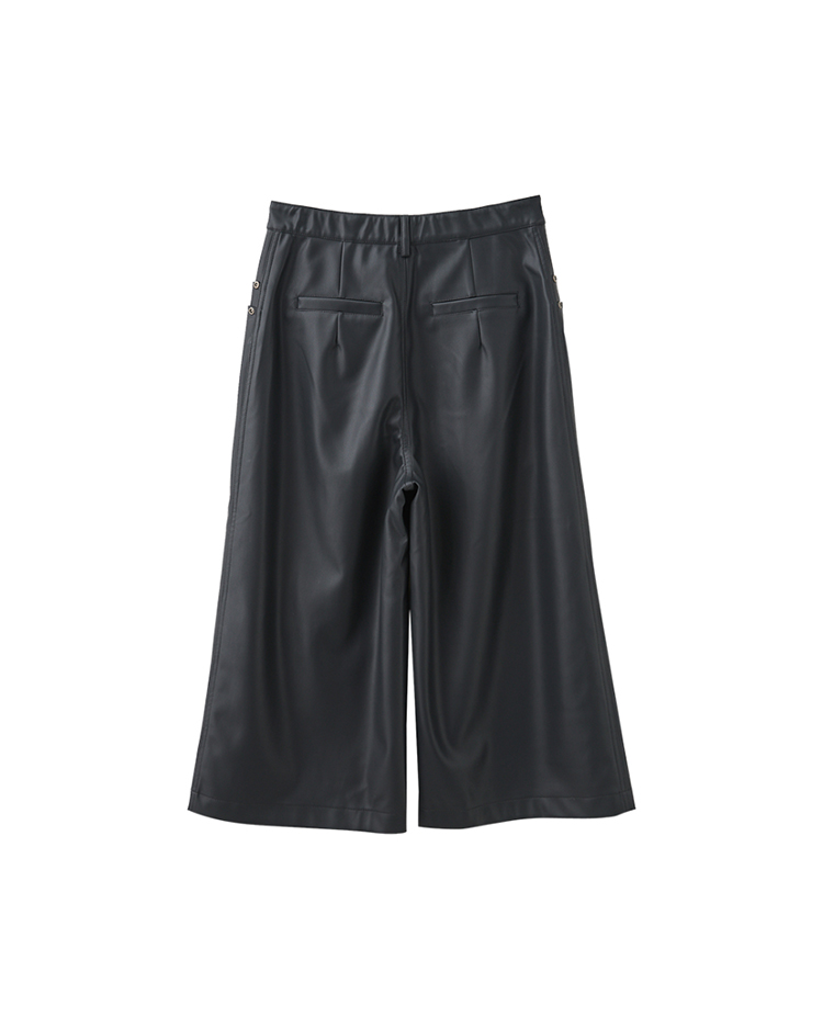 abito秋季皮革七分褲