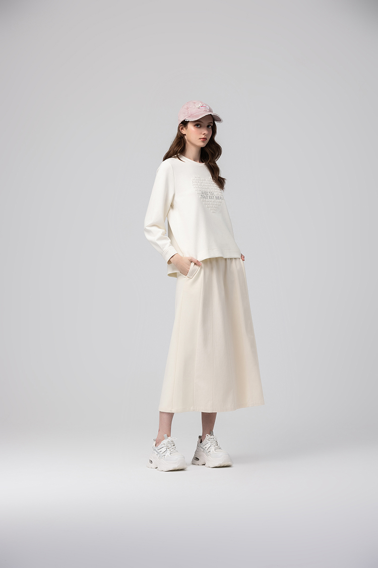 abito愛心字母鋼印上衣