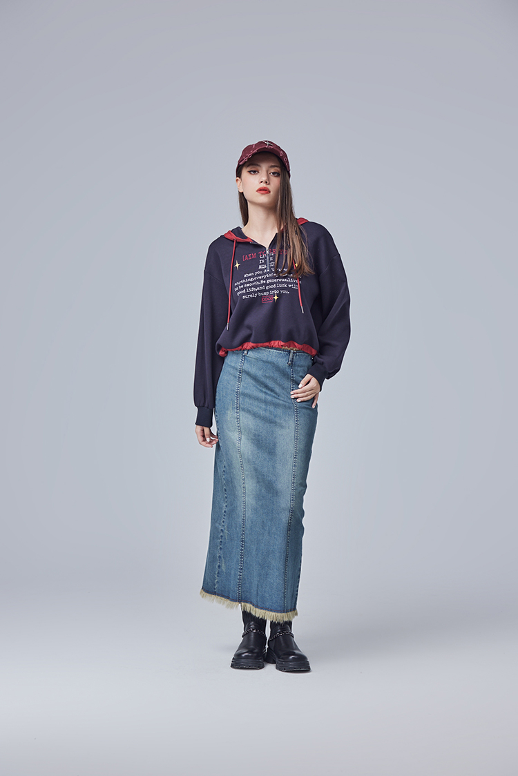 CIELA刺繡文字抽繩連帽上衣