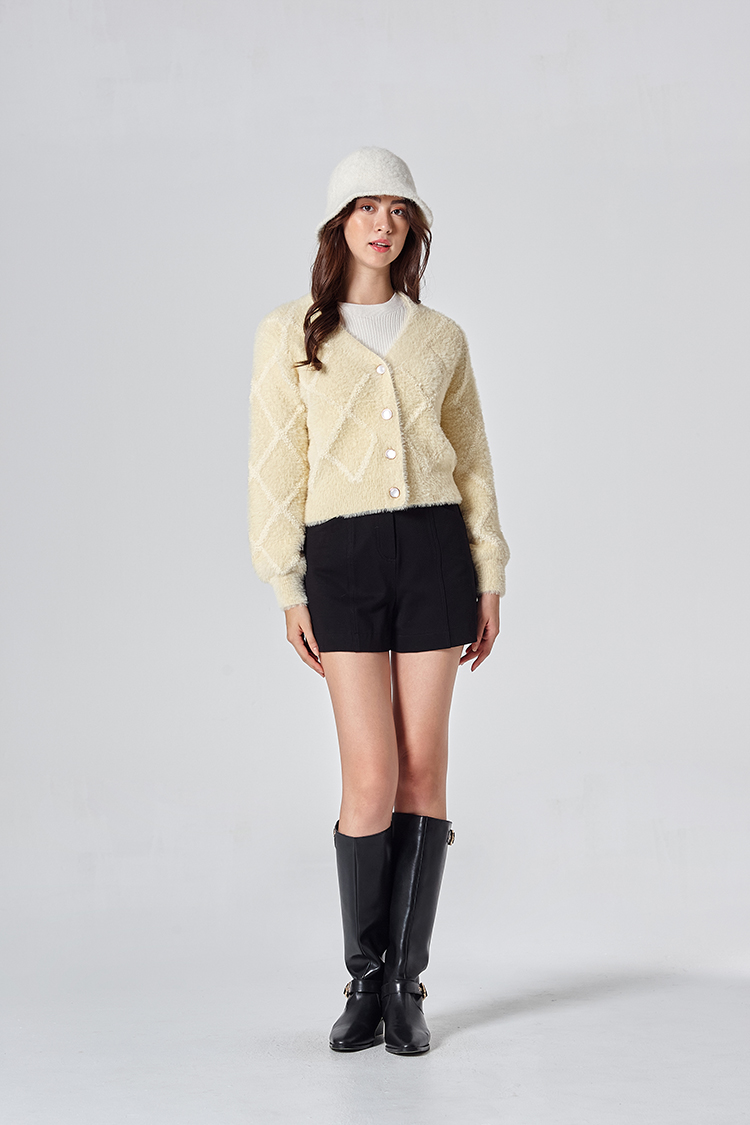 DITA造型剪接短褲