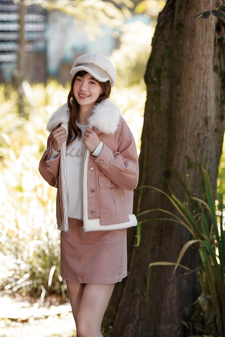 DITA甜酷感剪接A字短裙