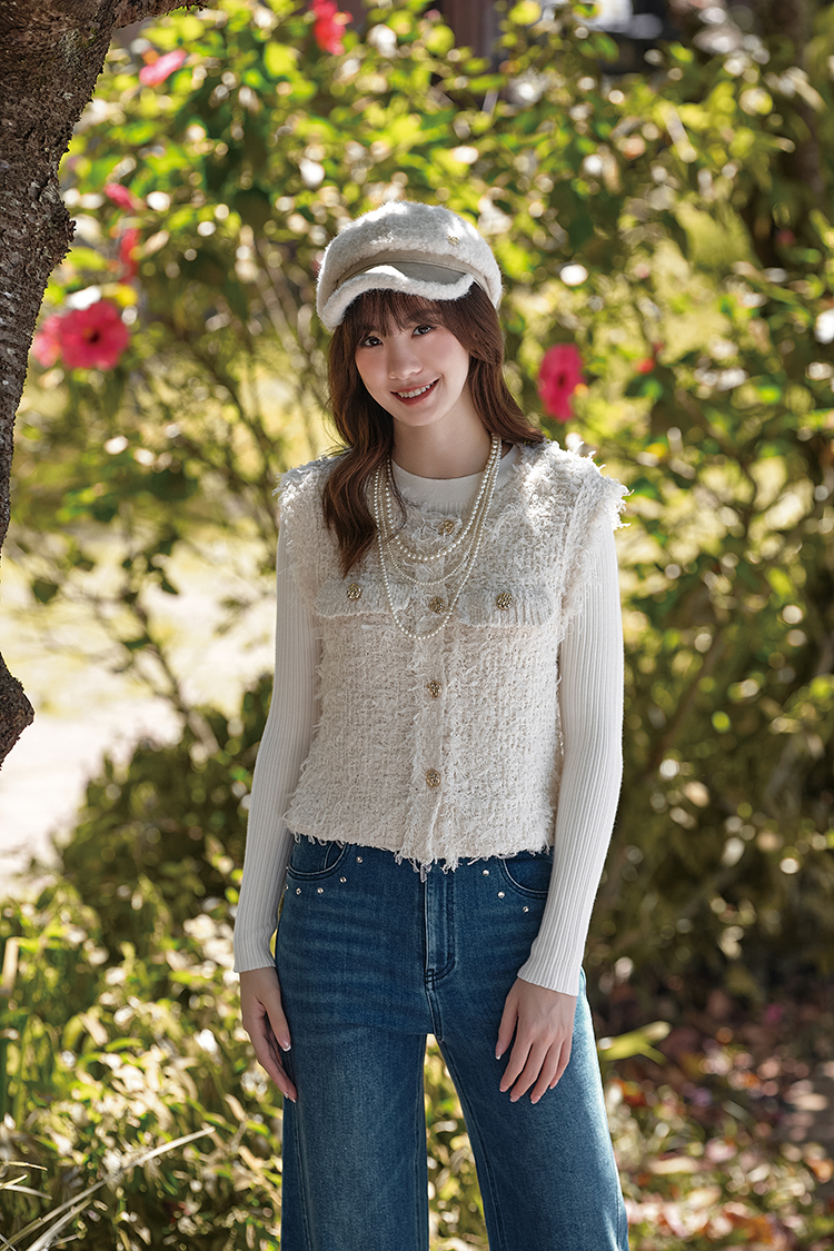 DITA修身一體成形針織上衣