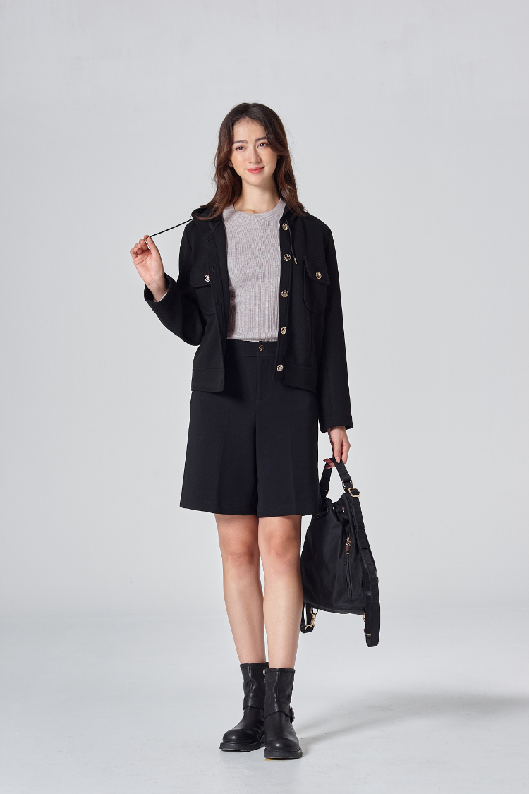 DITA修身一體成形針織上衣