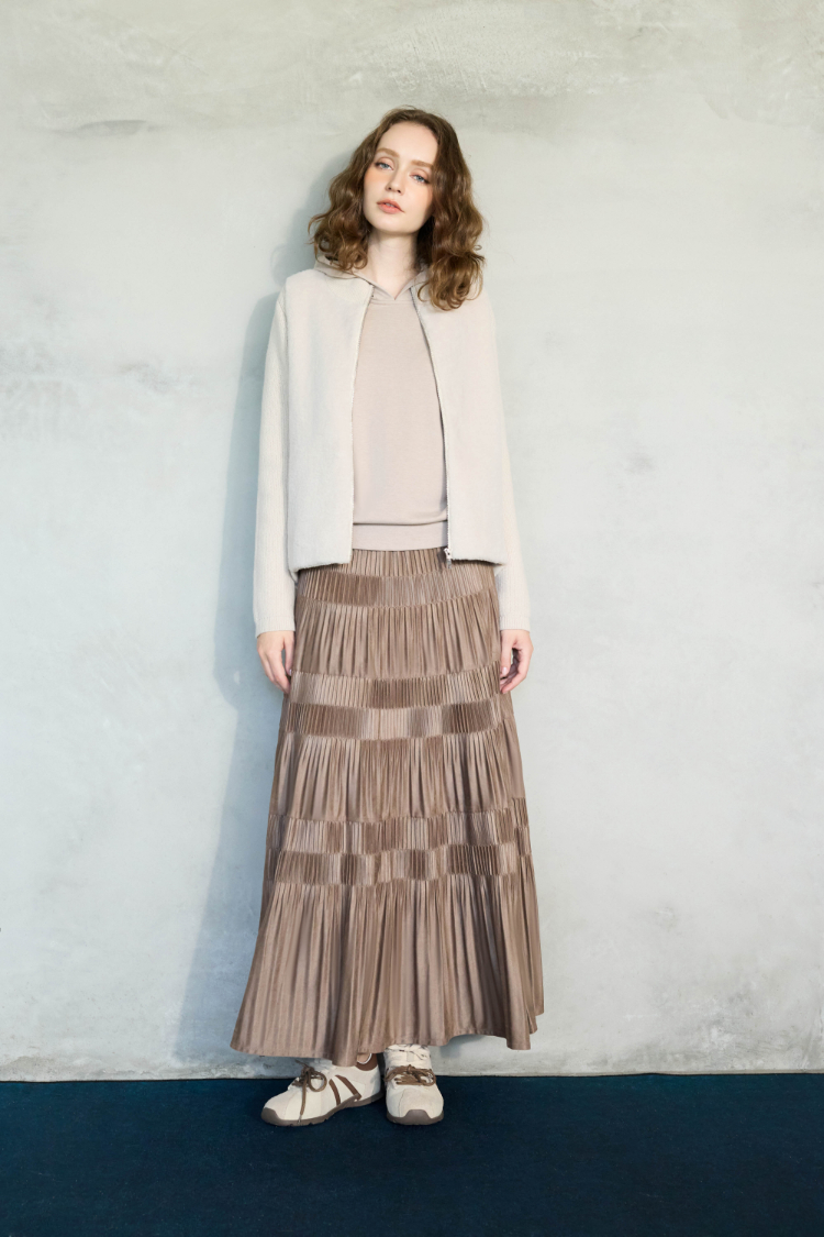 JOAN輕暖彈性薄帽T