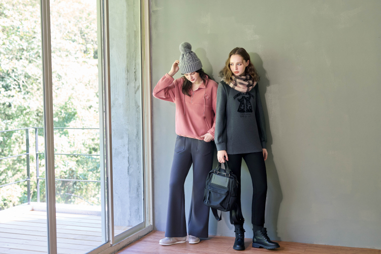 JOAN貓咪絨布圖案長版上衣