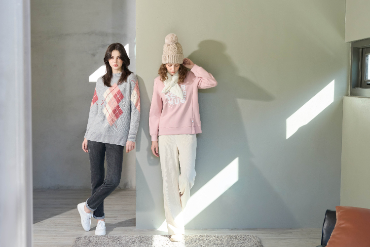 JOAN彈性腰頭合身牛仔褲