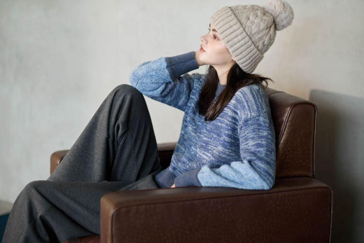 JOAN輕暖混色針織短版上衣