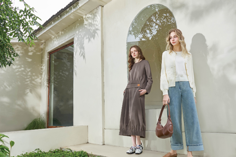 JOAN立體繡花針織開襟外套