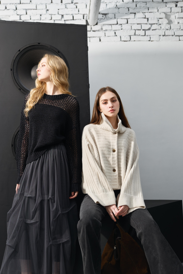 DENOVO粗針簍空寬鬆針織毛衣